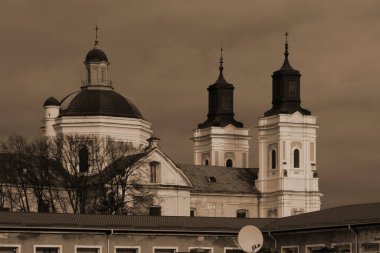 Şekil Değiştirme Katedrali       