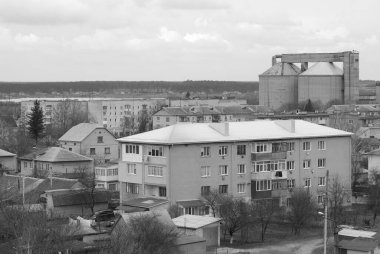  Pencereden şehre olan manzara.                            