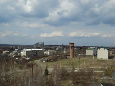  Pencereden şehre olan manzara.                                              