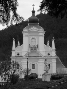  Aziz Niklas Katedrali (Fransisken Manastırı)          