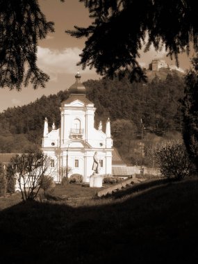  Aziz Niklas Katedrali (Fransisken Manastırı)                    