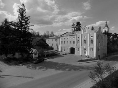  Eski kasabanın tarihi merkezi.                                                                        