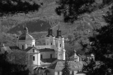 Eski kasabanın tarihi merkezi.                                                                        