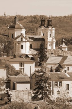  Eski kasabanın tarihi merkezi.                                                                        