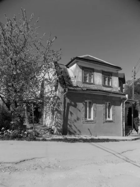 Eski Polonya Iki Katlı Konut Binası — Stok fotoğraf