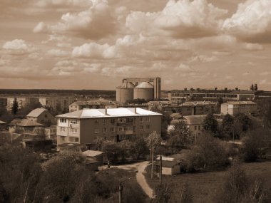 Pencereden şehre olan manzara.                                              