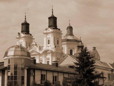 Şekil Değiştirme Katedrali. 