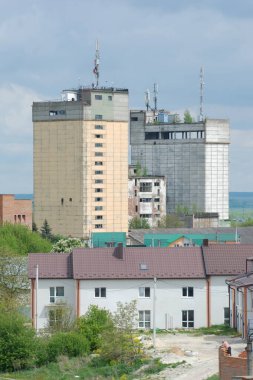  Pencereden şehre olan manzara.                                            