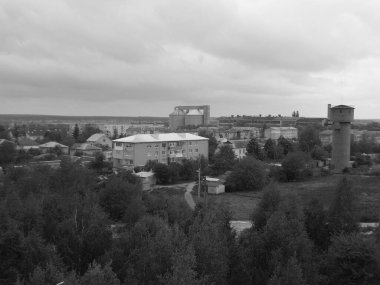 Pencereden şehre olan manzara.                                              