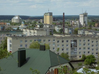 Pencereden şehre olan manzara.                                              