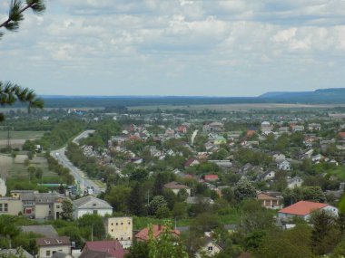   Ukrayna köyündeki ahşap ev.                                                                    