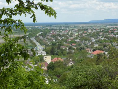   Ukrayna köyündeki ahşap ev.                                                                    