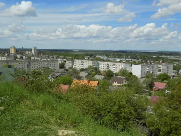 Utsikten Från Fönstret Till Staden — Stockfoto