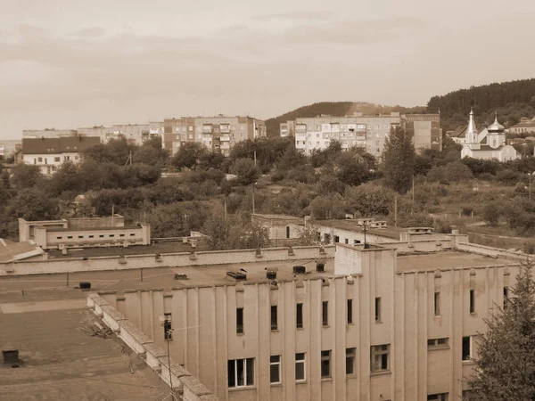 Θέα Από Παράθυρο Στην Πόλη — Φωτογραφία Αρχείου