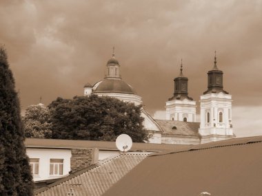  Şekil Değiştirme Katedrali          