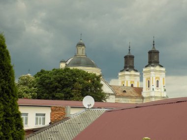  Şekil Değiştirme Katedrali          