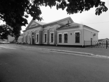 İstasyon meydanı, Rivne bölgesinin Dubno şehridir. Ukrayna. Haziran 2021