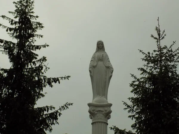 Sculpture Mère Dieu — Photo