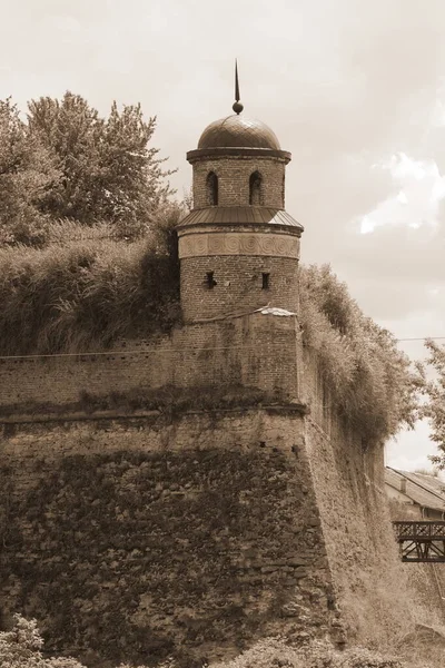 Torre Del Antiguo Castillo —  Fotos de Stock