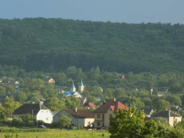 Pencereden şehre olan manzara.                                                               