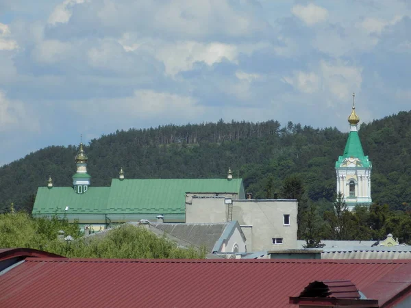 Monascheskyj Gebäude Dreikönigskloster — Stockfoto