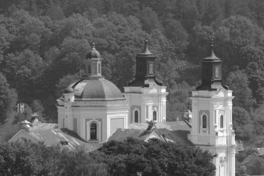  Şekil Değiştirme Katedrali          