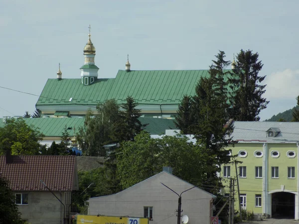 Monascheskyj Gebäude Dreikönigskloster — Stockfoto