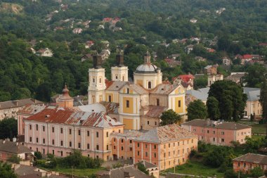 Şekil Değiştirme Katedrali.                            