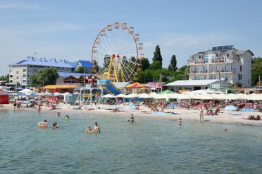 Karadeniz kıyısında bir kasaba var. Demir Limanı Holoprystan Bölgesi Kherson Bölgesi