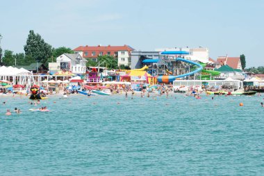 Karadeniz kıyısında bir kasaba var. Demir Limanı Holoprystan Bölgesi Kherson Bölgesi