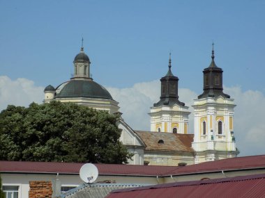  Şekil Değiştirme Katedrali                              