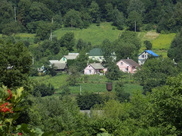 Украинская Деревня Горном Склоне — стоковое фото