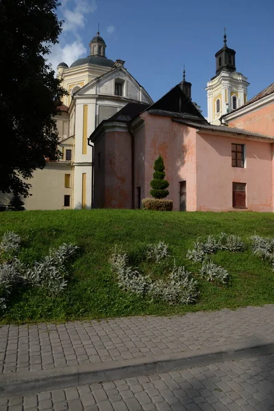  Şekil Değiştirme Katedrali                               