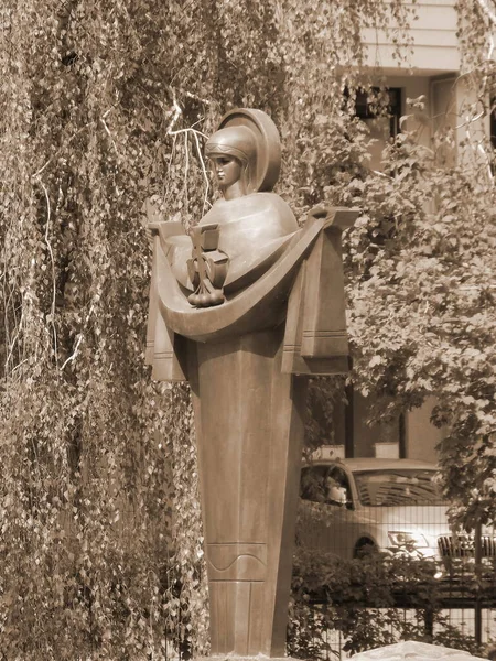 神の母の彫刻 — ストック写真
