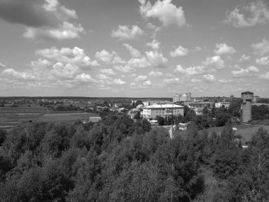   Pencereden şehre olan manzara.        