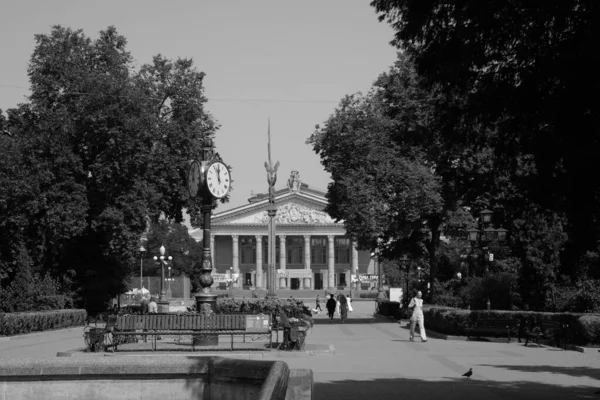 Place Centrale Vieille Ville — Photo