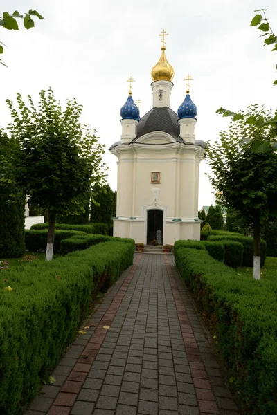 Каплиця Честь 2000 Річчя Різдва Христового Uspenska Pochayiv Lavra — стокове фото