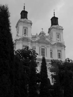  Şekil Değiştirme Katedrali                                        