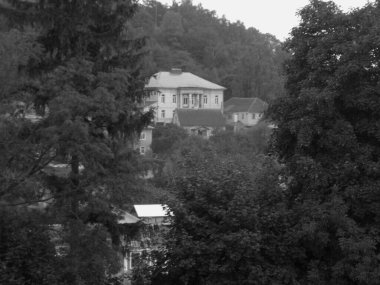 Pencereden şehre olan manzara.          