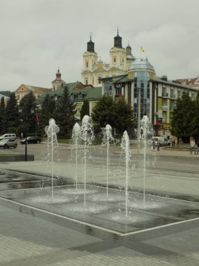 Şekil Değiştirme Katedrali                              