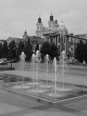 Şekil Değiştirme Katedrali                              