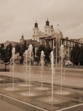 Şekil Değiştirme Katedrali                              