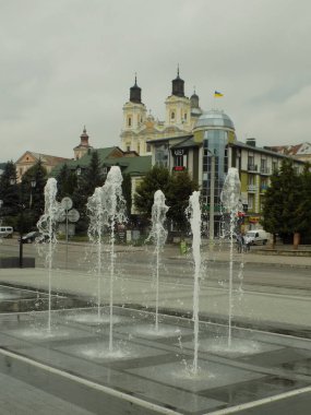 Şekil Değiştirme Katedrali                              