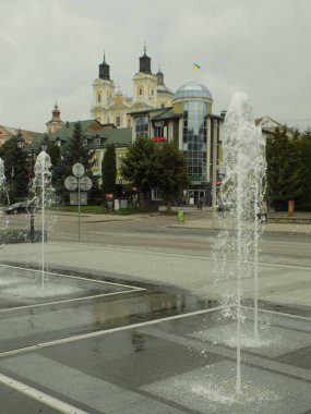 Şekil Değiştirme Katedrali                              