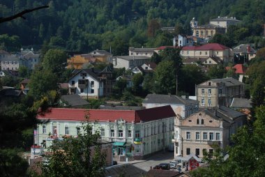 Eski kasabanın küçük bir caddesi. Eski şehrin tarihi kısmı.          