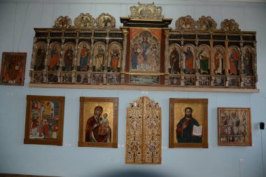 Olesko Kalesi 'nin antik ikonostaz sergisi