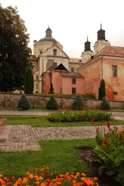 Şekil Değiştirme Katedrali                              