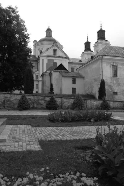 Şekil Değiştirme Katedrali                              