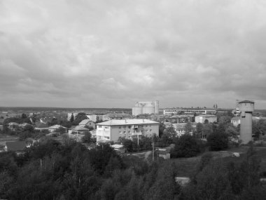 Pencereden şehre olan manzara.                                               