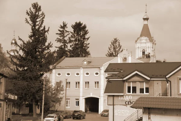 Eski şehrin tarihi kısmı. Epifani Manastırı 'nı inşa eden manastır.